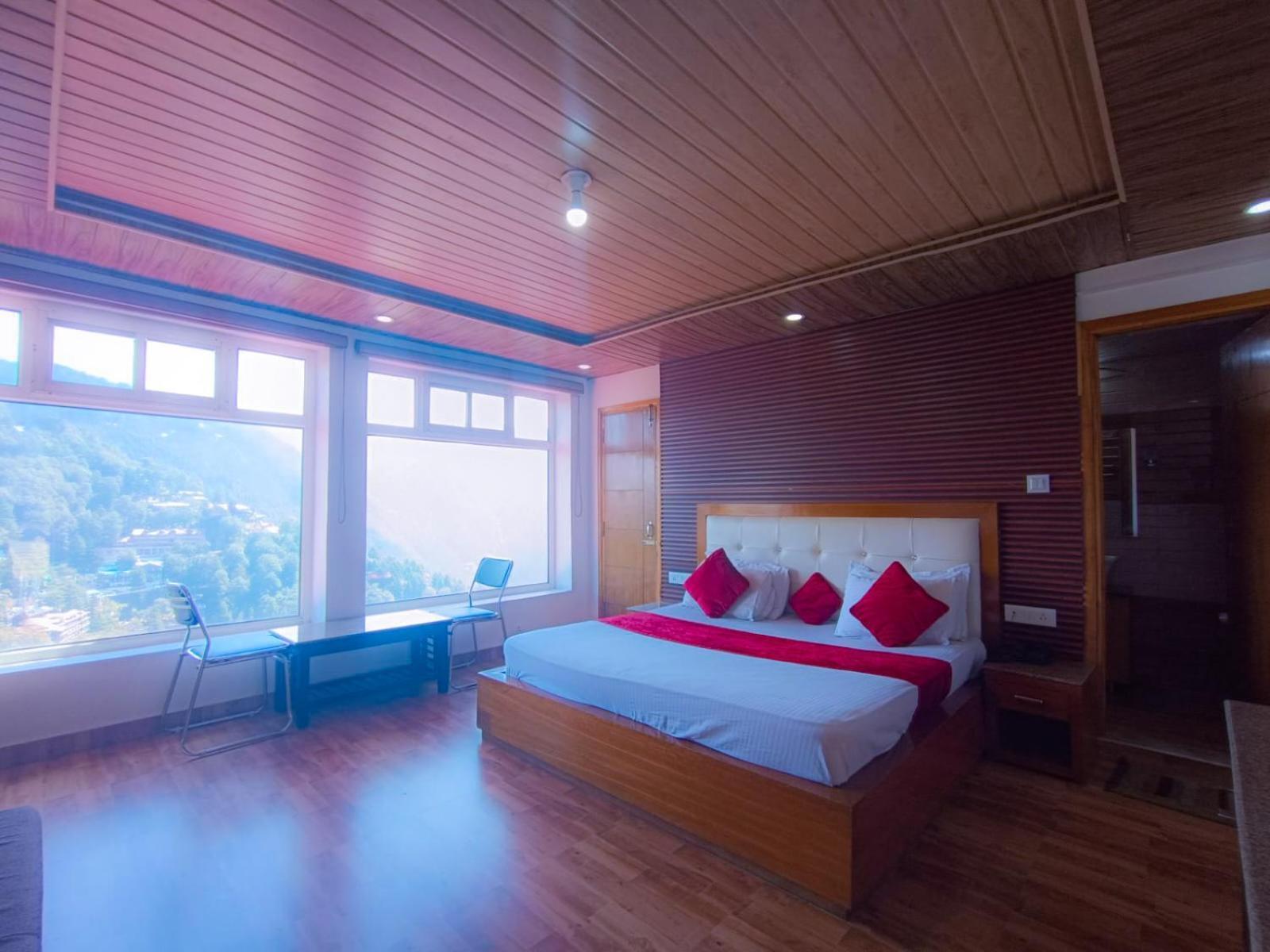 Hotel Snow Ark Inn, ดัลเฮาซี ภายนอก รูปภาพ